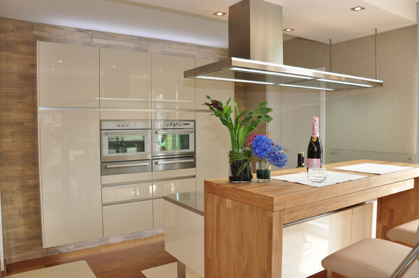 Moderne Designküche in Kleve von Küchen Rennings