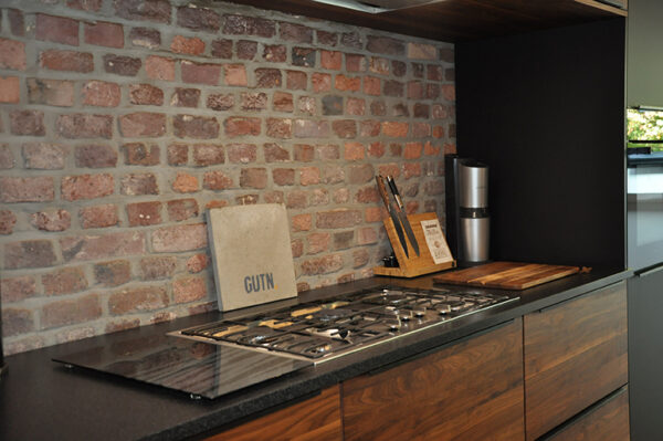 Moderne Designküche in Bauernhaus in Kevelaer von Küchen Rennings