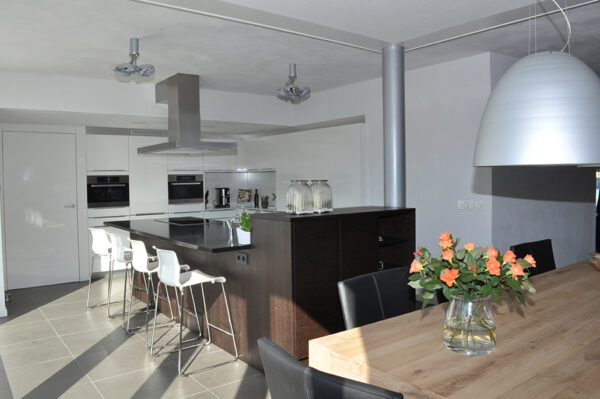 Moderne Designküche in Boxel von Küchen Rennings