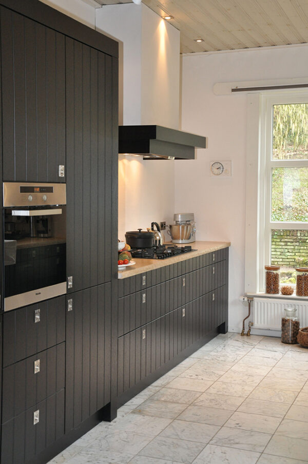 Moderne Designküche in Berg en Dal von Küchen Rennings